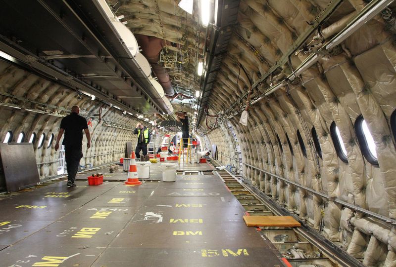 Seltener Anblick für Flugpassagiere: ein ‚ausgebeinter’ Airbus. (Bild: MLR)