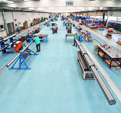 Spindel- und Spindelkasten-Montage im Werk Rovereto. (Archiv: Vogel Business Media)