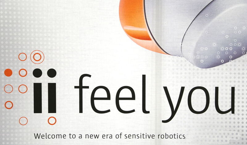 Le slogan de Kuka: Sensibilité et émotion, toujours en rapport avec la collaboration robot-humain. (JR Gonthier)