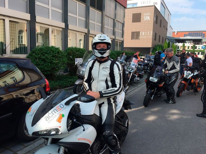 Henning Meyer (acmeo) auf seiner Buell 1125R ist wie immer „Ready-to-Race“. (IT-BUSINESS)