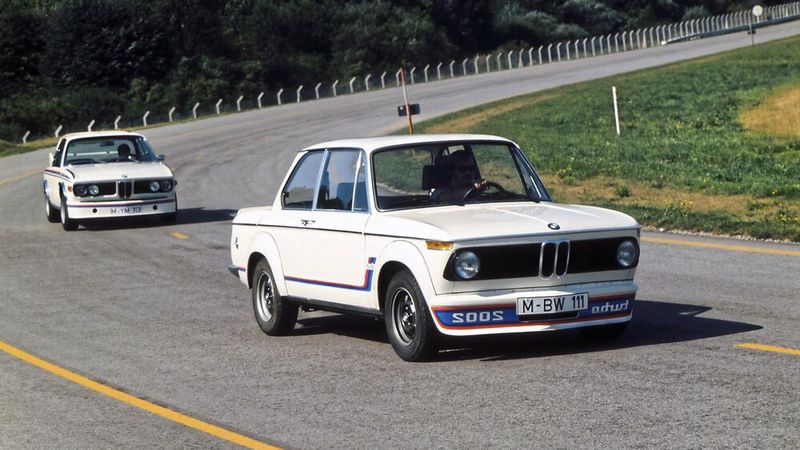 Schon zu Lebzeiten kein günstiges Angebot durchschlagen sehr gute Exemplare des 2002 Turbo heutzutage die 100.000-Euro-Preisgrenze. (Bild: BMW)