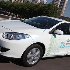 Renault nimmt an der Challange Bibendum mit dem Elektroauto Fluence Z.E. teil und will dessen Alltagstauglichkeit unter Beweis stellen.