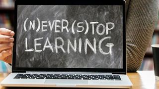 Von wegen schulfrei! Das Lernen geht weiter, digital und übers Netz. (Bild: gemeinfrei)