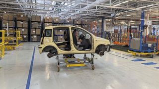 Immer mehr Autohersteller wollen die Fahrzeugverwertung und damit das Geschäft mit Gebrauchtteilen unter ihre Kontrolle bringen. (Bild: Rosenow – VCG)