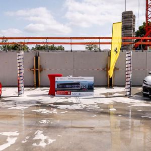 Abgesehen vom Stahlbeton des Untergeschosses, wird der Neubau hauptsächlich aus Stahl, Holz und Glas bestehen.(Bild:  Ferrari)