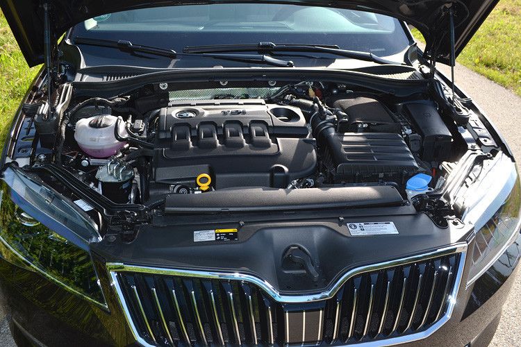 Acht Motorisierungen stehen zur Auswahl: Fünf Benziner mit einer Leistung von 92 kW (125 PS) bis 206 kW (280 PS) sowie drei Diesel mit 88 kW (120 PS) bis 140 kW (190 PS). (Foto: Andreas Grimm)