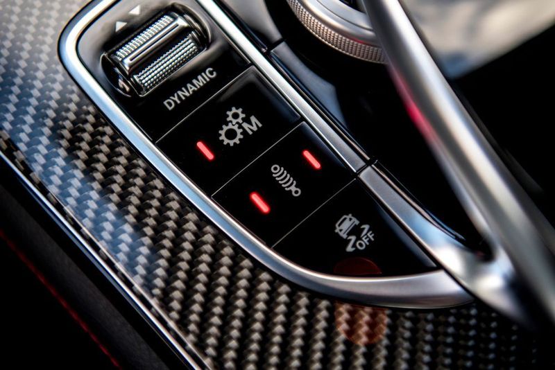 Wer will, kann den Mercedes GLC 43 Coupé per Knopfdruck schärfer stellen. (Mercedes-Benz)