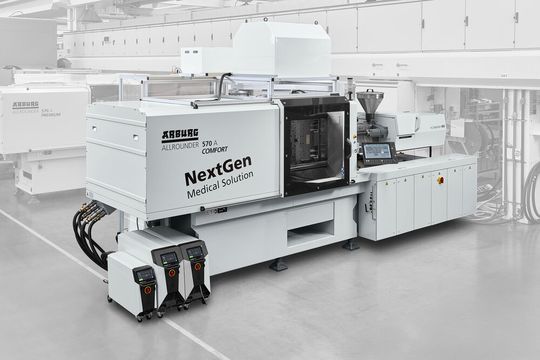 Das ist ein Arburg-Highlight auf der Fakuma 2026. Es handelt sich um einen reinraumtauglichen elektrischen Allrounder 570 A, der das Projekt „NextGen“ Medical Solutions erweitert. Wie er das macht, verraten die Loßburger schon mal hier ...(Bild:  Arburg)