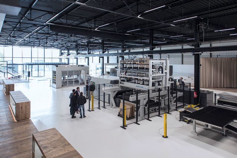 Im Inneren des XP Centers soll die offene Architektur mit viel Tageslicht eine innovationsfördernde Atmosphäre schaffen. (LVD/Tom Lesaffer)