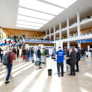 Eingangshalle des Kongresses(©  Sven Bratulic/DGIM)