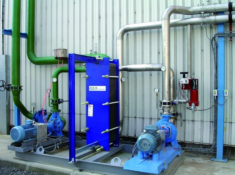 The plate-and-frame heat exchanger that provides cooling water to the Bulkflow Heat Exchanger (Archiv: Vogel Business Media)