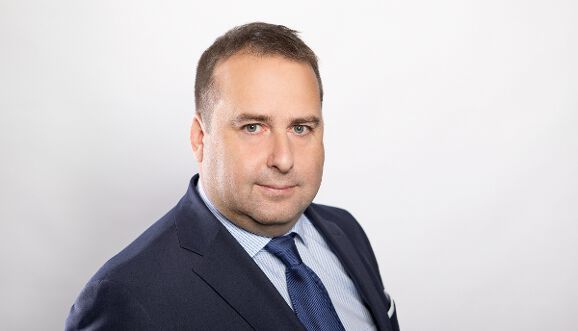 Saarland: Dr. Magnus Jung (SPD) ist Minister für Arbeit, Soziales, Frauen und Gesundheit. Der Politikwissenschaftler ist seit 2009 Mitglied des saarländischen Landtags und war von 2017 bis 2022 Vorsitzender des Ausschusses für Soziales, Gesundheit Frauen und Familie. (©MASFG/HDW)