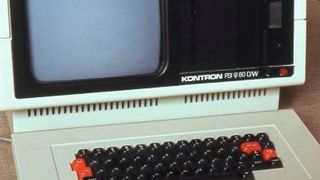 PSI 80 von Kontron: Der Computer aus dem Jahr 1979 kam mit Zilog-Z80A-Prozessor mit 4 MHz Takt, 64 KB RAM, 16 KB Grafikspeicher und in der Variante  PSI 80D/W5 sogar mit 5 MB Festplatte. (Bild: Hubert Berberich)