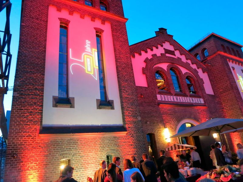 25 Jahre Deutsche Fachpresse und die Verleihung der Fachpresse-Awards werden gefeiert im Druckwasserwerk, Frankfurt. (Schäfer / Devicemed)