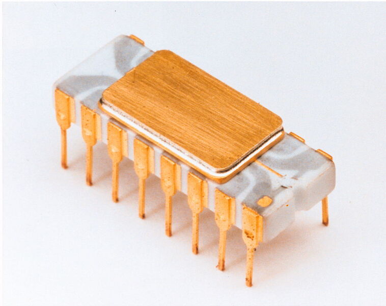 Der Intel 4004 war der erste serienmäßig hergestellte Microprozessor der Welt und heute ein gesuchtes Sammlerstück. (Intel)