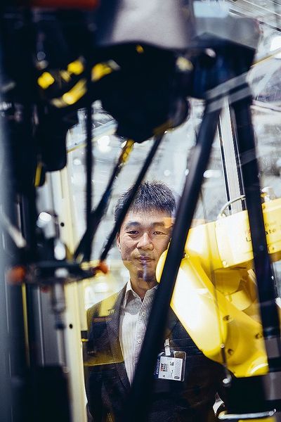 Technology that fascinates people: Through the machines and loading stations, new perspectives are constantly emerging. (Roman Pawlowski)