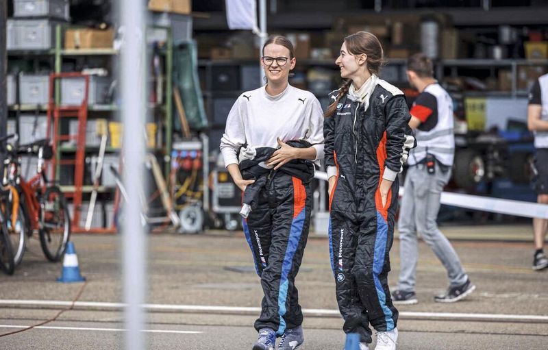 Impressionen vom Weltrekord-​Versuch.  (Bild: Alessandro Della Bella / ETH Zürich)