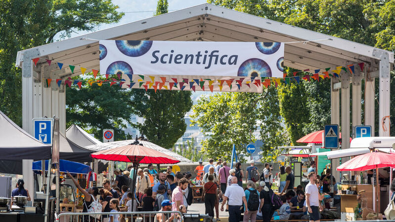 Die Scientifica 2023 lädt Gross und Klein an das grosse Wissenschafts-Festival zum Mitdiskutieren und Mitmachen ein.