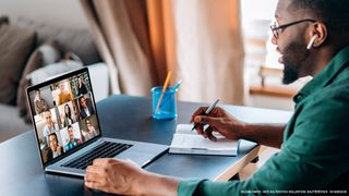 97243073 (Bild: Arrow, Shutterstock)