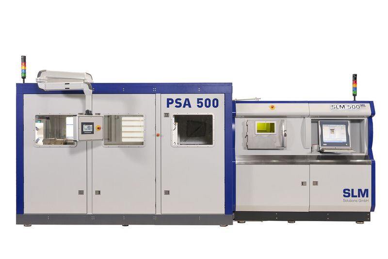 Mit der Pulversiebstation PSA 500 lässt sich die Prozesskammer vollautomatisch entleeren und  der Pulverbehälter unter Inertgasatmosphäre nachfüllen. (Bild: SLM Solutions)