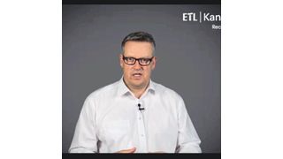 Verkehrsfachanwalt Henning Hamann zeigte den Teilnehmern des ZKF-Branchentreffs, wie sie sich vor Regressansprüchen der Versicherer schützen können. (Bild: Sreenshot ZKF Branchentreff)