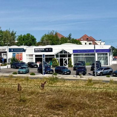 Für das Autohaus Bernhardt in Dresden geht es künftig als Teil des Autohauses Liliensiek aus Dippoldiswalde weiter. (Bild: Autohaus Liliensiek)