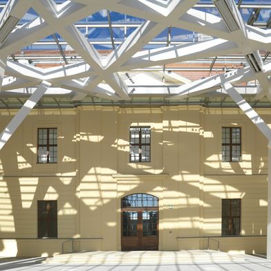 Glashof des Jüdischen Museums Berlin. (Bild: RSB Rudolstädter Systembau )