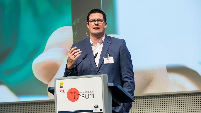  (Stefan Bausewein)
