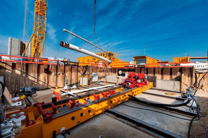 Nahe dem rheinland-pfälzischen Bacharach findet derzeit das dritte Pilotprojekt des E-Power- Pipe-Verfahrens statt. (Herrenknecht)