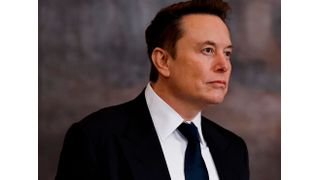 Sky computer! Elon Musk wants to declare war on the energy crisis in terms of computing power for artificial intelligence. To this end, he is now pooling the expertise of Spacex and XAI. At the same time, robotaxi competitor Waymo is building up a financially strong cushion for its expansion on earth ... (Image:Tesla)