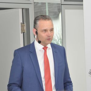 (Grimm / »kfz-betrieb«)