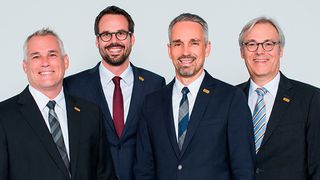 Das Board der Hengst Gruppe, v.li.: Howard Boyer (COO), Christopher Heine (CEO), Jens Röttgering (Geschäftsführender Gesellschafter), Achim Brömmel (CTO). (Hengst Filtration)