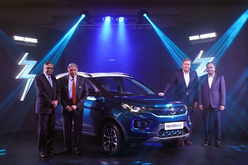 In Mumbai präsentierten die Verantwortlichen das Auto erstmals der Öffentlichkeit. (Tata)