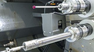 Auf den WFL-Maschinen bearbeitet Cesa Héroux Devtek komplexe Kolben mit bis zu 2 Metern Länge, mit einem Durchmesser von 56 Millimetern und mit 2,8 Millimetern Wandstärke. (Bild: WFL)