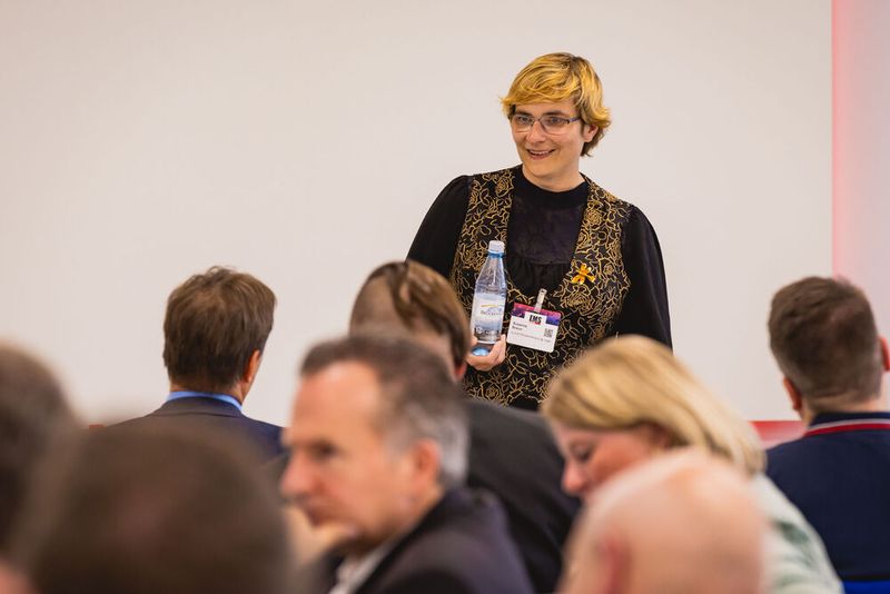 Impressionen vom 24. Würzburger EMS-Tag: Im Mittelpunkt standen aktuelle Branchenthemen, praxisnahe Impulse und insbesondere der persönliche Austausch innerhalb der EMS-Community. (Bild: Stefan Bausewein)