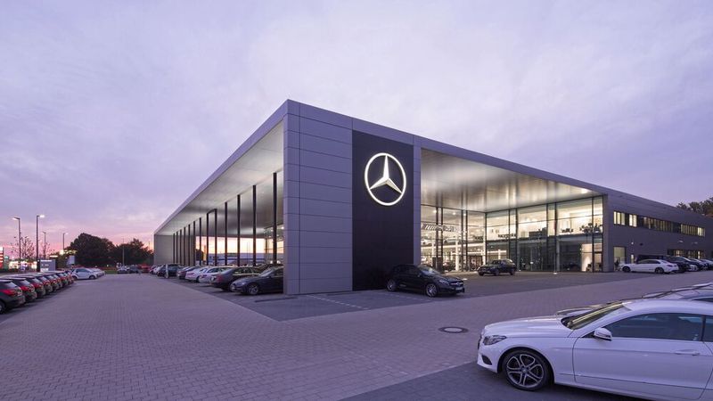 Mit der Übernahme des Autohauses Pagel ist Beresa um die Standorte Hannover und Garbsen gewachsen. Neben Mercedes-Benz, Smart und Hyundai hat der Händler nun mit Genesis eine weitere Vertriebsmarke im Angebot. Im Bild: Das Beresa-Stammhaus in Münster.  (Bild: Beresa)