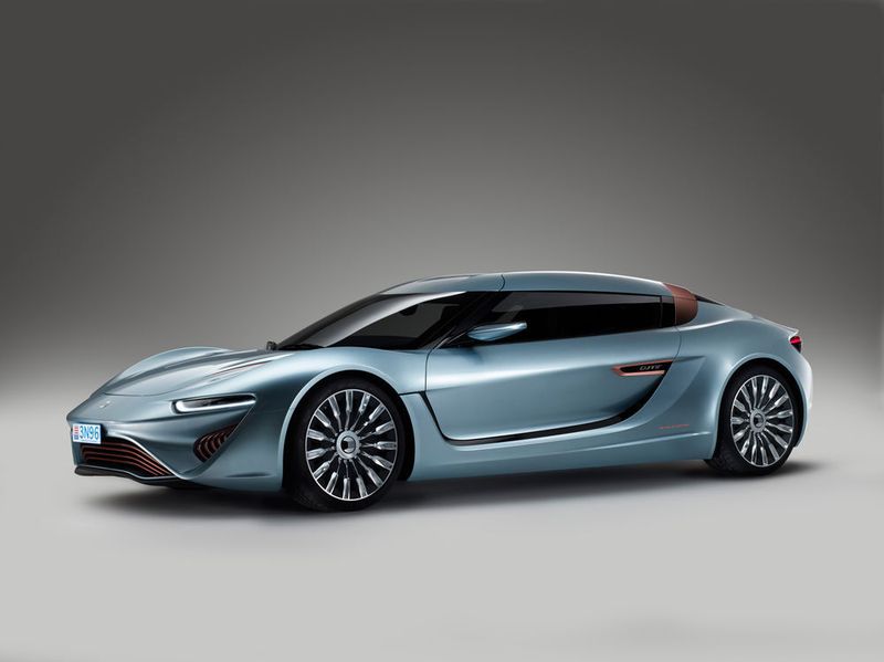 Die Quant-e-Sportlimusine von Nano Flowcell erreicht eine Höchstgeschwindigkeit von 380 km/h, beschleunigt von 0 auf 100 km/h in 2,8 Sekunden und hat eine Reichweite von 600 km bei 0 Emisisonen. (Bild: Nano Flowcell)