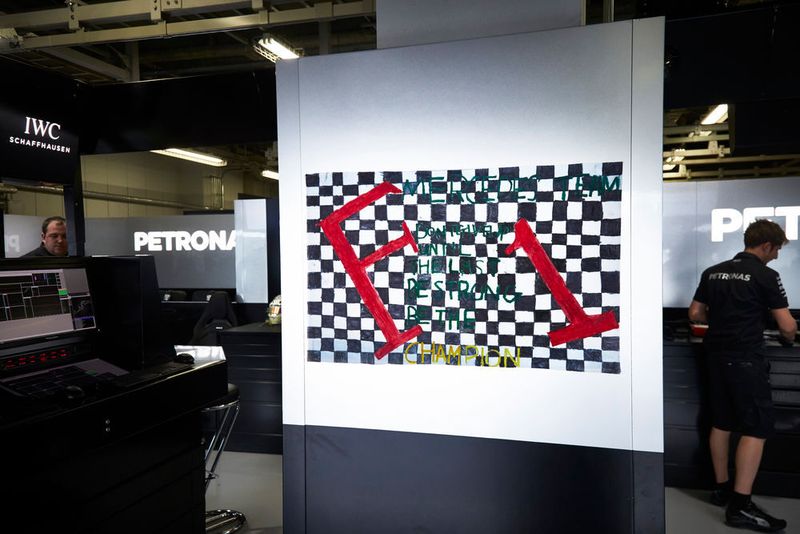 Rückblick auf eine erfolgreiche Formel-1-Saison für Mercedes AMG Petronas und EBM-Papst. (Bild: Daimler)