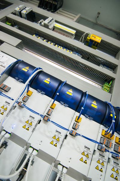 Servoregler der Lenze-Reihe i700... (Bild: Lenze / thorsten-und-anna.de)