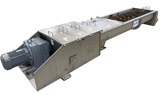 Das Zuführsystem unterstützt den Filterkuchenfluss.(Bild:  Ajax)