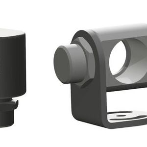 Zur Montage der Messköpfe für die zweiteiligen Systeme steht eine Reihe an Zubehör zur Verfügung. Links: ein Montagewinkel und daneben ein Montagebolzen (beide justierbar in einer Achse) sowie die Kombination beider Lösungen (justierbar in zwei Achsen). Ganz rechts: eine Montagegabel, die sich ebenfalls in zwei Achsen justieren lässt.(Bild:  Ipf electronic)