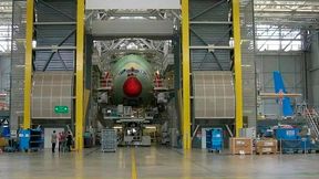 Bei Airbus spürt man kräftigen Rückenwind! Die Führungsrige glaubt deshalb an ein Rekordjahr, wenn alles so kommt, wie es geplant ist. Konkurrent Boeing plagen dagegen noch immer Probleme. (Bild: Airbus)