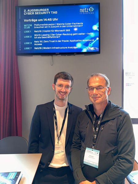 Bernhard Waller (l., n-able) und Max Drexler (Deutsche Bank) haben die Agenda immer im Blick. (Bild: Vogel IT-Medien GmbH)