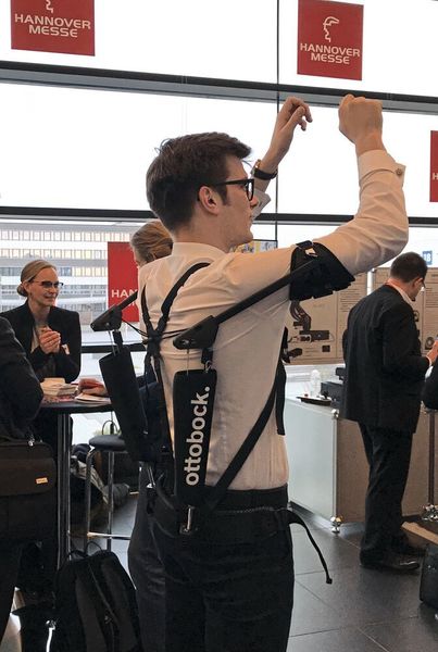 Ottobock hat ein besonders handliches Exoskelett im Gepäck.  (U. Drescher/konstruktionspraxis)