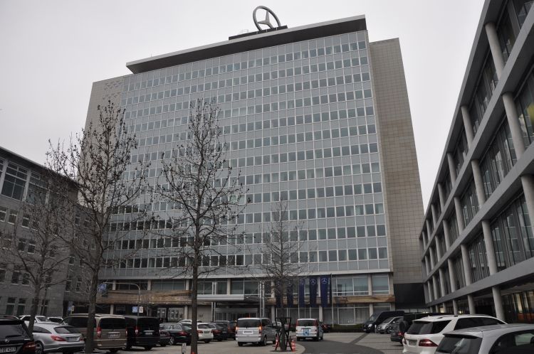 Das Treffen fand in der Mercedes-Zentrale in Stuttgart statt. (Foto: Richter)