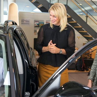 Vor allem für den Gebrauchtwagenhandel haben die neuen Regelungen Folgen: Das Haftungsrisiko für den Händler steigt. Zudem ändern sich die Informationspflichten. (Bild: Promotor/T. Volz)