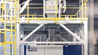 In der Maschinenfabrik des traditionsreichen Familienunternehmens unterstützt cronetwork von Industrie Informatik seit vielen Jahren werksübergreifend die Produktionssteuerung. (Bild: Haver & Boecker)