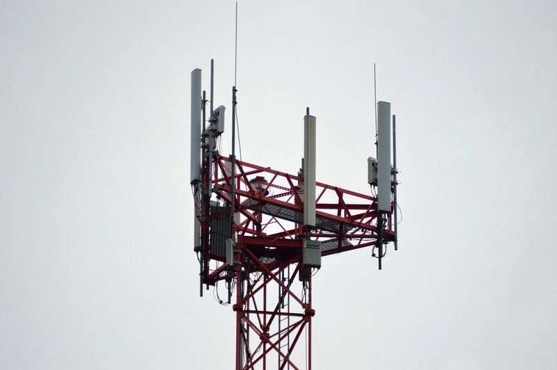 Die Vergabe lokaler Frequenzen im Bereich von 3,7 bis 3,8 Gigahertz müsse nun schnellstmöglich weiter von der Bundesnetzagentur vorangetrieben werden, fordern die Industrieverbände. (gemeinfrei)