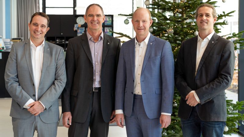 Die neu aufgestellte Geschäftsführung des SKZ (von links): Dr. Benjamin Baudrit, Prof. Dr.-Ing. Martin Bastian, Dr. Thomas Hochrein und Dr. Giovanni Schober. (Bild:  Luca Hoffmannbeck, SKZ)