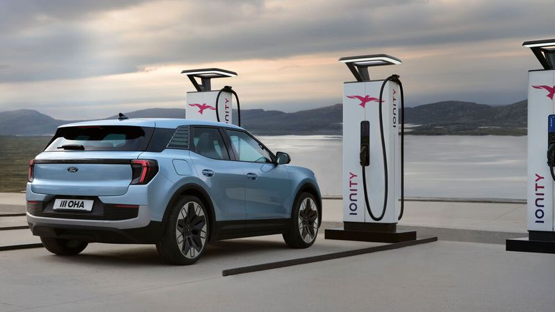 Ab 2024 sollen sich Hersteller in den Broschüren und Datenblättern zu ihren Fahrzeugen am neuen, weltweiten Standard für die Schnelllade-Performance orientieren.(Bild:  Ford)